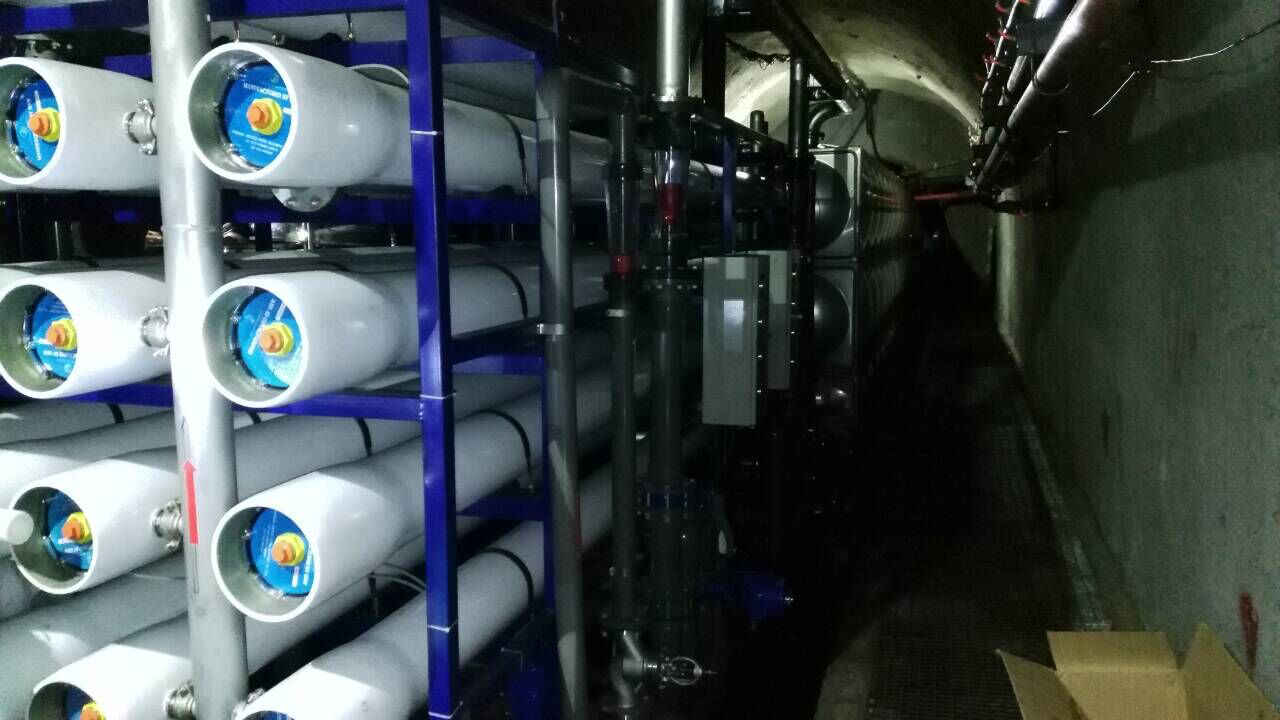 反滲透+不銹鋼水箱 反滲透+不銹鋼水箱